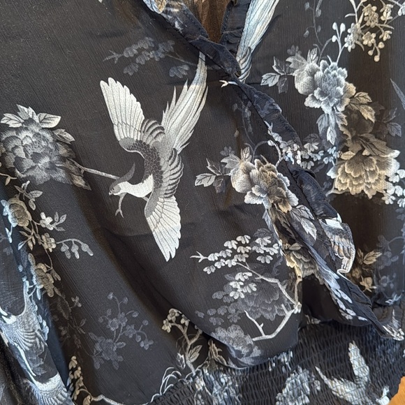 Elegant Black Floral Women's Top small. NWOT - Picture 3 of 8